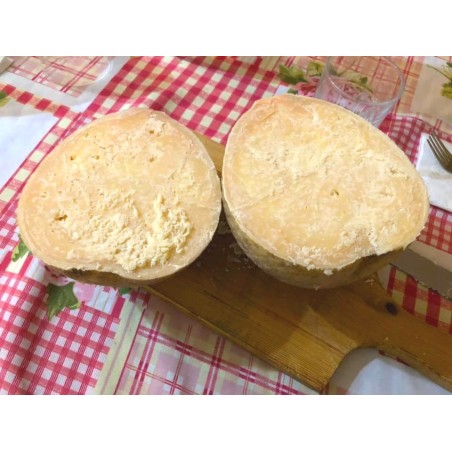 Caciocavallo stagionato